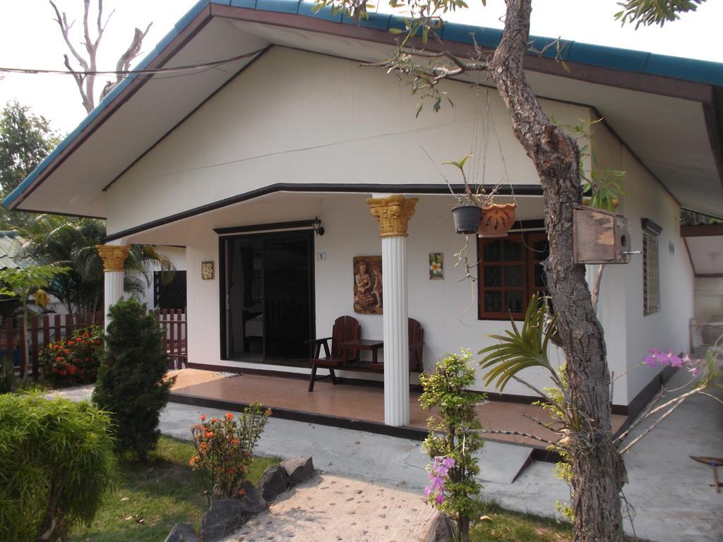 Ryans Resort Prasat Exterior foto