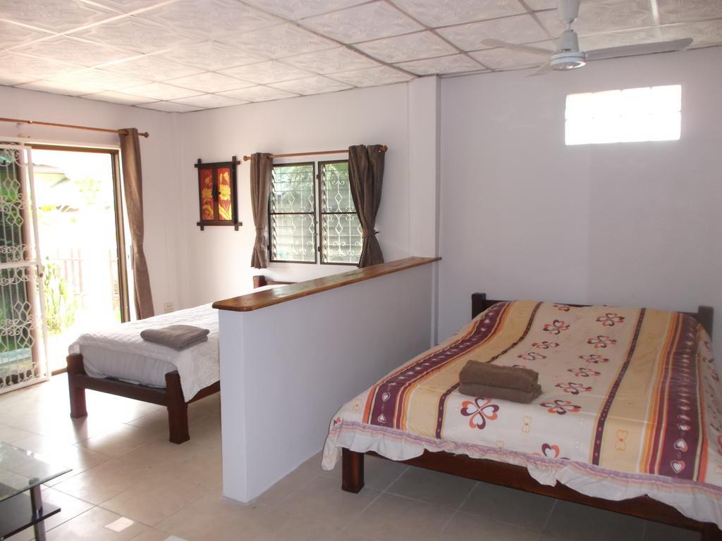 Ryans Resort Prasat Exterior foto