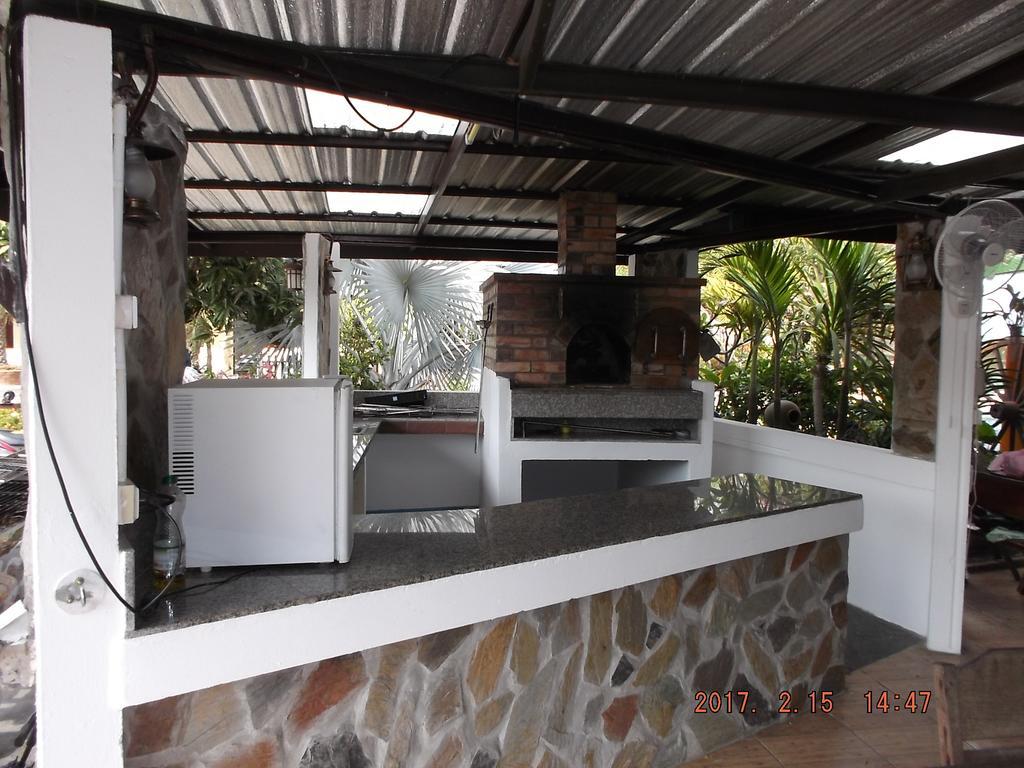Ryans Resort Prasat Exterior foto