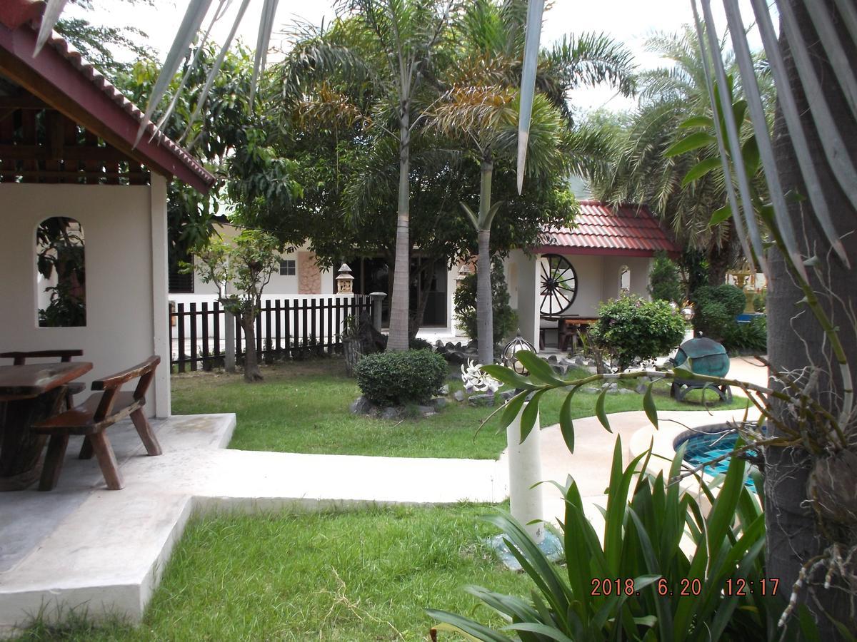 Ryans Resort Prasat Exterior foto