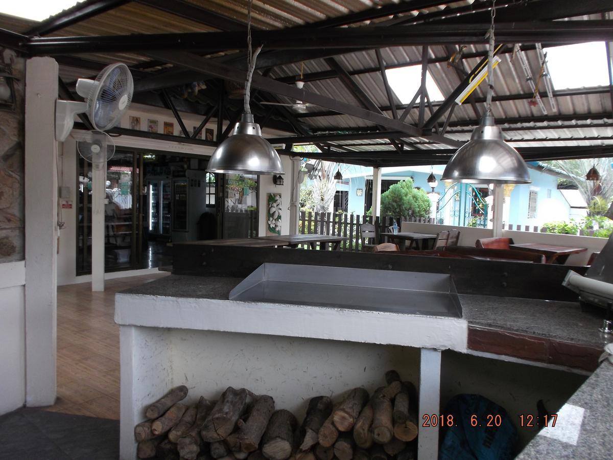 Ryans Resort Prasat Exterior foto