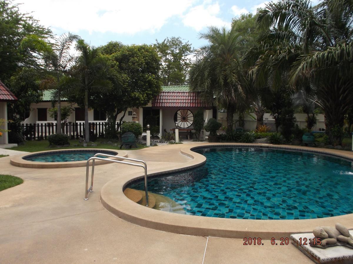 Ryans Resort Prasat Exterior foto